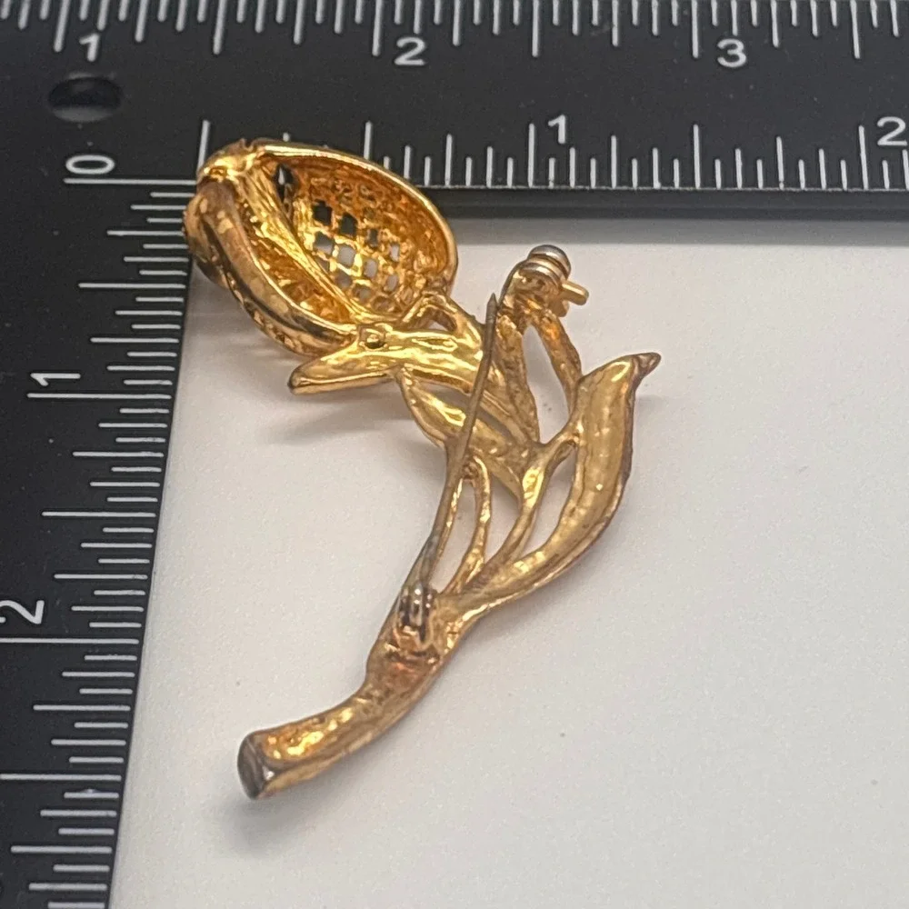 Vintage Tulip Flower Brooch Women OS Gold Tone Textured Lattice Petal Pin